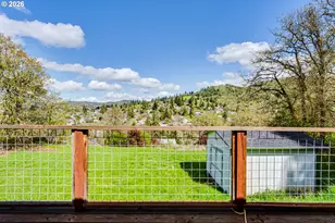 1332 SE Strong Ave, Roseburg, OR 97470 - Photo 26