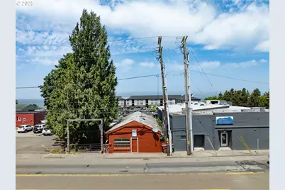 3162 Marine Dr, Astoria, OR 97103 - Photo 2