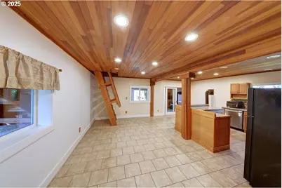 3162 Marine Dr, Astoria, OR 97103 - Photo 22