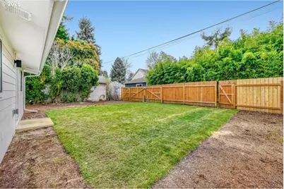 6300 N Amherst St, Portland, OR 97203 - Photo 14