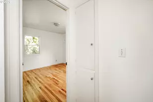 4546 NE 78th Pl, Portland, OR 97218 - Photo 18