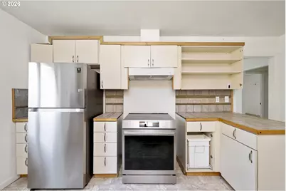 4546 NE 78th Pl, Portland, OR 97218 - Photo 10