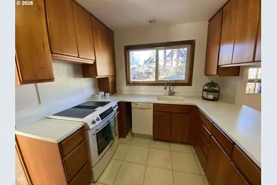 4115 SW Iowa St, Portland, OR 97221 - Photo 10