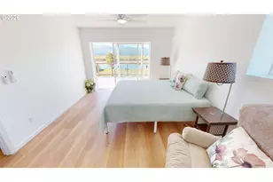 95452 N Bank Rogue River Rd, Gold Beach, OR 97444 - Photo 16