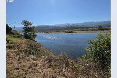 95452 N Bank Rogue River Rd, Gold Beach, OR 97444 - Photo 34