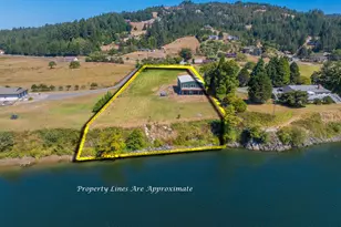 95452 N Bank Rogue River Rd, Gold Beach, OR 97444 - Photo 2