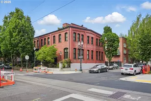 1009 NW Hoyt St, Portland, OR 97209 - Photo 38