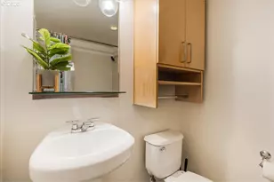 255 SW Harrison St, Portland, OR 97201 - Photo 22