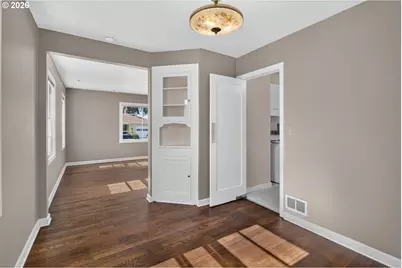 7224 N Omaha Ave, Portland, OR 97217 - Photo 12