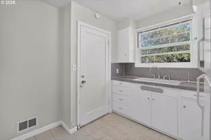 7224 N Omaha Ave, Portland, OR 97217 - Photo 16