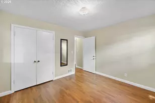 1053 SE Barnes Rd, Gresham, OR 97080 - Photo 10