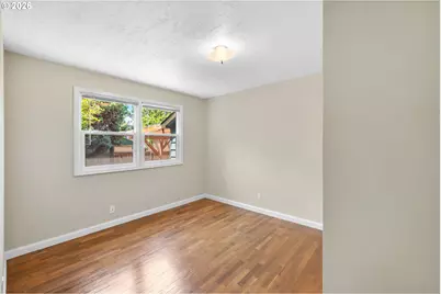 1053 SE Barnes Rd, Gresham, OR 97080 - Photo 12
