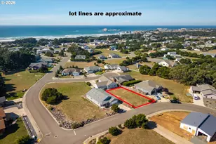 860 Spyglass Dr, Bandon, OR 97411 - Photo 1