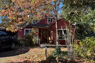 1061 5th St, Washougal, WA 98671 - Photo 2