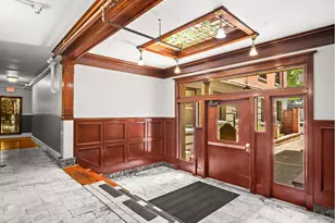 2109 NW Irving St, Portland, OR 97210 - Photo 2