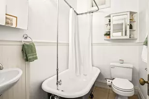 2109 NW Irving St, Portland, OR 97210 - Photo 30