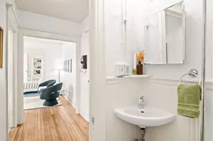 2109 NW Irving St, Portland, OR 97210 - Photo 28