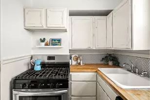 2109 NW Irving St, Portland, OR 97210 - Photo 24