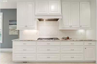 5436 SW Champion Pl, Portland, OR 97225 - Photo 8