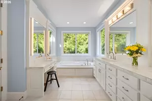 5436 SW Champion Pl, Portland, OR 97225 - Photo 22