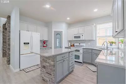 1710 SE 4th Ave, Battle Ground, WA 98604 - Photo 12