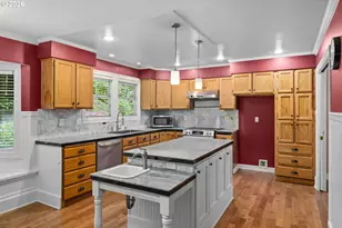 13217 SE Blackberry Cir, Portland, OR 97236 - Photo 20