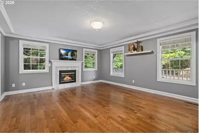 13217 SE Blackberry Cir, Portland, OR 97236 - Photo 10