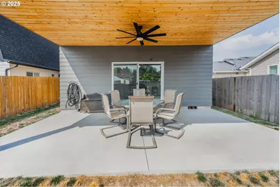 213 SE 1st Ave, Battle Ground, WA 98604 - Photo 26