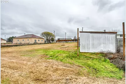 1390 W Orchard Ave, Hermiston, OR 97838 - Photo 34