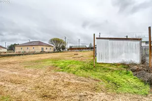 1390 W Orchard Ave, Hermiston, OR 97838 - Photo 34