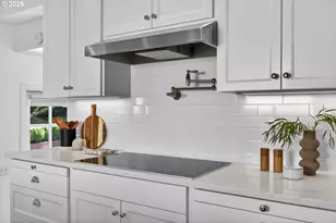 6834 SE Reed College Pl, Portland, OR 97202 - Photo 14