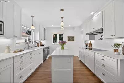 6834 SE Reed College Pl, Portland, OR 97202 - Photo 10