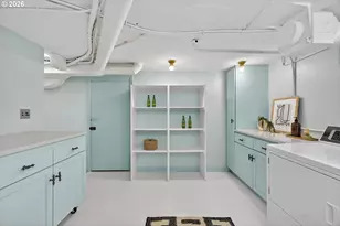 6834 SE Reed College Pl, Portland, OR 97202 - Photo 34