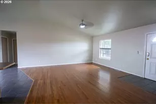 114 18th St, La Grande, OR 97850 - Photo 2