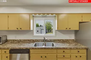 1137 N 4th Ave, Stayton, OR 97383 - Photo 10