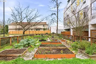 900 NE 81st Ave, Portland, OR 97213 - Photo 32