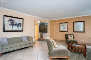 2021 SW Main St, Portland, OR 97205 - Photo 44