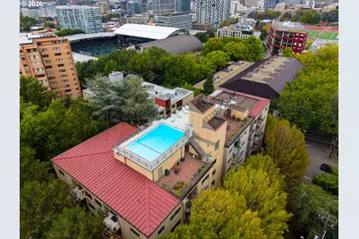 2021 SW Main St #32, Portland, OR 97205 - Photo 26