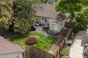 12425 SW 7th St, Beaverton, OR 97005 - Photo 26