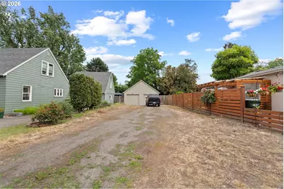12425 SW 7th St, Beaverton, OR 97005 - Photo 28