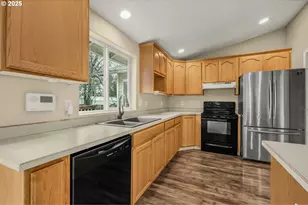 1780 Grape Ct, Sweet Home, OR 97386 - Photo 8