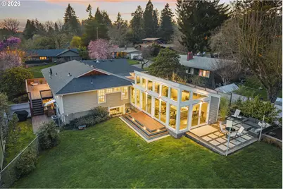 4704 SW 53rd Ave, Portland, OR 97221 - Photo 1