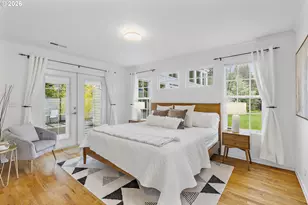 4704 SW 53rd Ave, Portland, OR 97221 - Photo 4