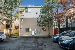 3317 SE 122nd Ave, Portland, OR 97236 - Photo 2