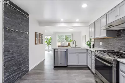 12625 SW Barberry Dr, Beaverton, OR 97008 - Photo 16