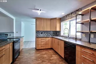 2451 SE Alder St, Hillsboro, OR 97123 - Photo 10