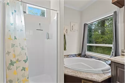 565 Shorepines Ct, Coos Bay, OR 97420 - Photo 24