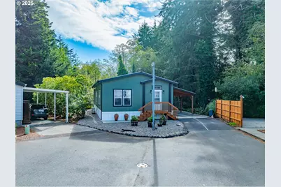 565 Shorepines Ct, Coos Bay, OR 97420 - Photo 2