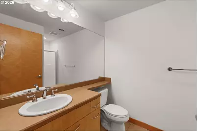 300 W 8th St #305, Vancouver, WA 98660 - Photo 18