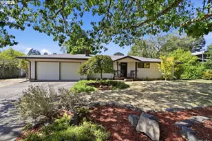 87700 Blek Dr, Veneta, OR 97487 - Photo 1
